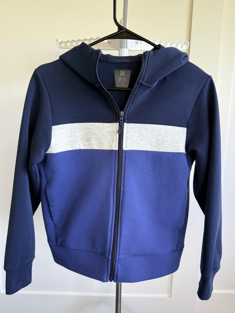 Uniqlo Kids full-zip Hoodie, size 11-12